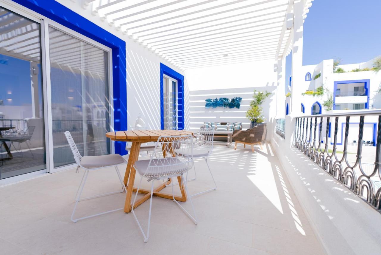 Cloud 7 Residences Ayla Άκαμπα Εξωτερικό φωτογραφία A balcony